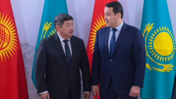 Фотография к новости: Смайылов Қырғызстан Министрлер Кабинетінің төрағасымен келіссөз жүргізді