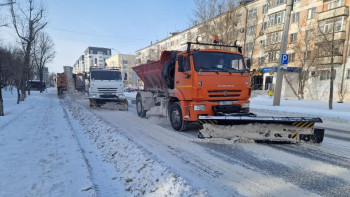 Фотография к новости: Елордада қар тазалауға 1,1 мыңнан аса арнайы техника шығарылды