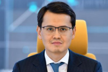 Фотография к новости: Бағдат Мусин өз орнында қалды