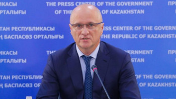 Фотография к новости: Роман Склярда өз орнында қалды