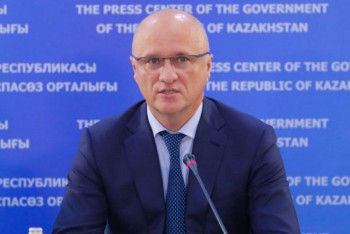 Фотография к новости: Роман Склярда өз орнында қалды