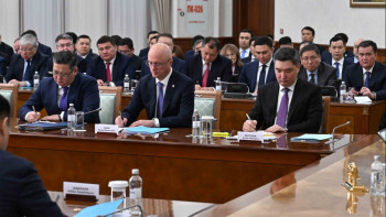 Фотография к новости: Тоқаев Үкіметке Инфрақұрылым жоспарын қайта қарауды тапсырды