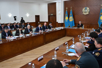 Фотография к новости: Сенатор: 10 бағыт бойынша берілген тапсырмалар экономиканы жаңа деңгейге шығарады