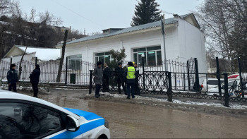 Фотография к новости: Алматыдағы көшкін. Тұрғындар құрылыс компанияларын кінәлап отыр