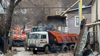 Фотография к новости: Алматыдағы көшкін: Бір адамның денесі табылды