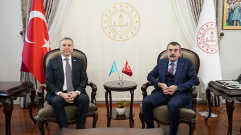 Фотография к новости: Қазақстан мен Түркия білім саласындағы ынтымақтастықты нығайтады