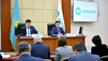 Фотография к новости: Президент ұстанған бағытқа заңнамалық қолдау көрсету – Amanat-тың басты басымдығы