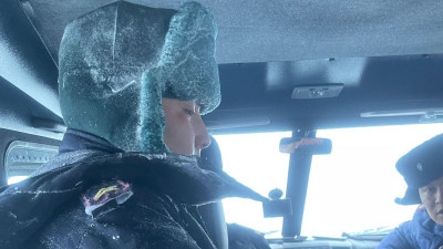 "Ерлік істедік деп айта алмаймын" - 73 жастағы әжені 18 шақырым жаяу жүріп, ауруханаға жеткізген құтқарушы