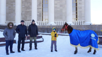 Фотография к новости: Танымал ақын ұлына ерекше есім қойды