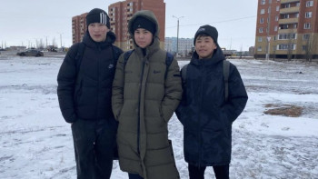 Фотография к новости: Екібастұзда ашық құдыққа түсіп кеткен баланы құтқарған оқушылар марапатталды