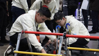 Фотография к новости: Астанада орталық азиядағы ең ірі робототехника чемпионаты өтеді