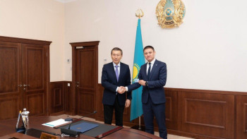 Фотография к новости: "Қазақ еліне +1 мәжілісмен". ОСК жаңа депутатты тіркеді