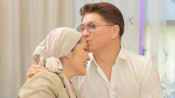 Фотография к новости: Сәкен Майғазиев жұбайының сырқаттанып қалғанын айтты