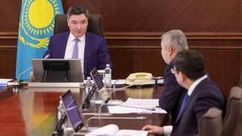 Фотография к новости: Бектенов Ұлттық экономика министріне бір ай ішінде орындайтын тапсырма берді