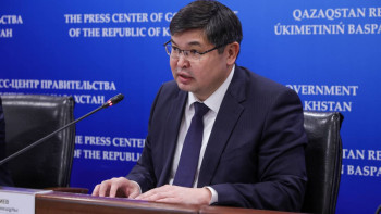 Фотография к новости: Мәжілістегі Тәкиевтің орнына жаңа төраға сайланды