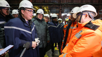 Фотография к новости: Олжас Бектенов Қарағанды облысының негізгі кәсіпорындарын аралады