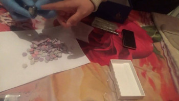 Фотография к новости: Полиция Шымкентке есірткі жеткізу арнасын жойды