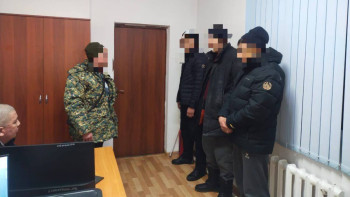 Фотография к новости: Абай облысында жалған полицейге сенген тұрғын 1 млн теңгесінен айырылды