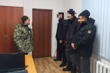 Фотография к новости: Абай облысында жалған полицейге сенген тұрғын 1 млн теңгесінен айырылды