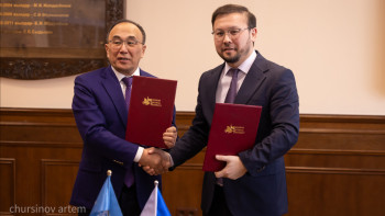 Фотография к новости: Еті сенікі, сүйегі менікі: Qazcontent пен ЕҰУ меморандумға қол қойды