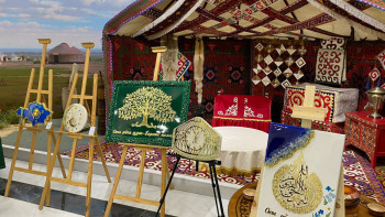 Фотография к новости: Қызылордада ұлттық қолөнерді дәріптейтін ерекше көрме өтті