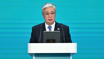 Фотография к новости: Тоқаев: "Мемлекет адам үшін" қызмет етуі керек