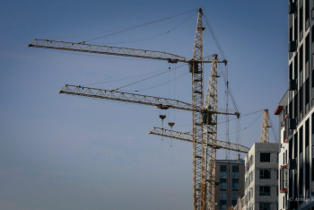 Фотография к новости: Астанада - 136, Алматыда - 29. Лицензиясы жоқ құрылыс компаниялары үлескерлерден ақша жинап алған