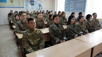 Фотография к новости: Әскери оқуға түсу үшін талапкерлер тиісті сынақтар тапсырады