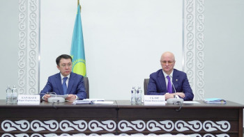 Фотография к новости: Елімізде 10,7 мың шақырым автожол құрылыс-монтаждау жұмыстарымен қамтылды