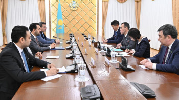 Фотография к новости: Сенат төрағасы Мұсылман ақсақалдар кеңесінің бас хатшысымен кездесті