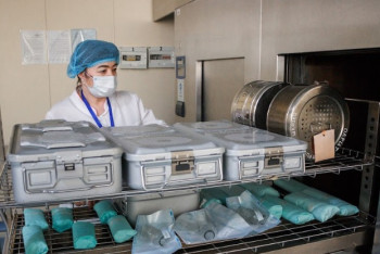 Фотография к новости: Қарағанды ​​мектептерінде мерзімі өтіп кеткен дәрілер табылды