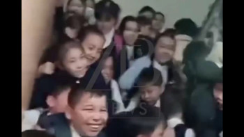 Фотография к новости: Алматыда оқушылары тапталған мектептің директоры қызметінен босатылды