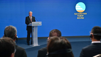 Фотография к новости: Президент: Отандық теміржол саласы "цифрлық жарысқа" уақыт оздырмай қосылуға тиіс