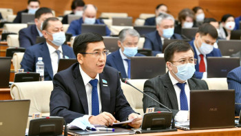 Фотография к новости: Аймағамбетов әскерде борышын өтеген адамдарға жеңілдік беруді ұсынды