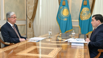 Фотография к новости: Президент Мемлекеттік қызмет істері агенттігінің төрағасын қабылдады
