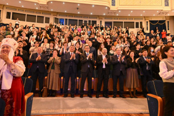 Фотография к новости: Қуанышбаев атындағы драма театрда "Шәмші" қойылымы сахналанды