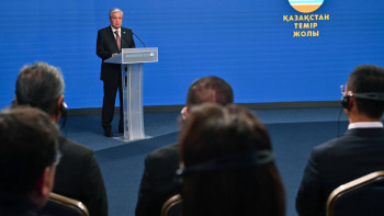 Фотография к новости: Президент "ҚТЖ" ҰК" АҚ Инновациялық орталығына барды