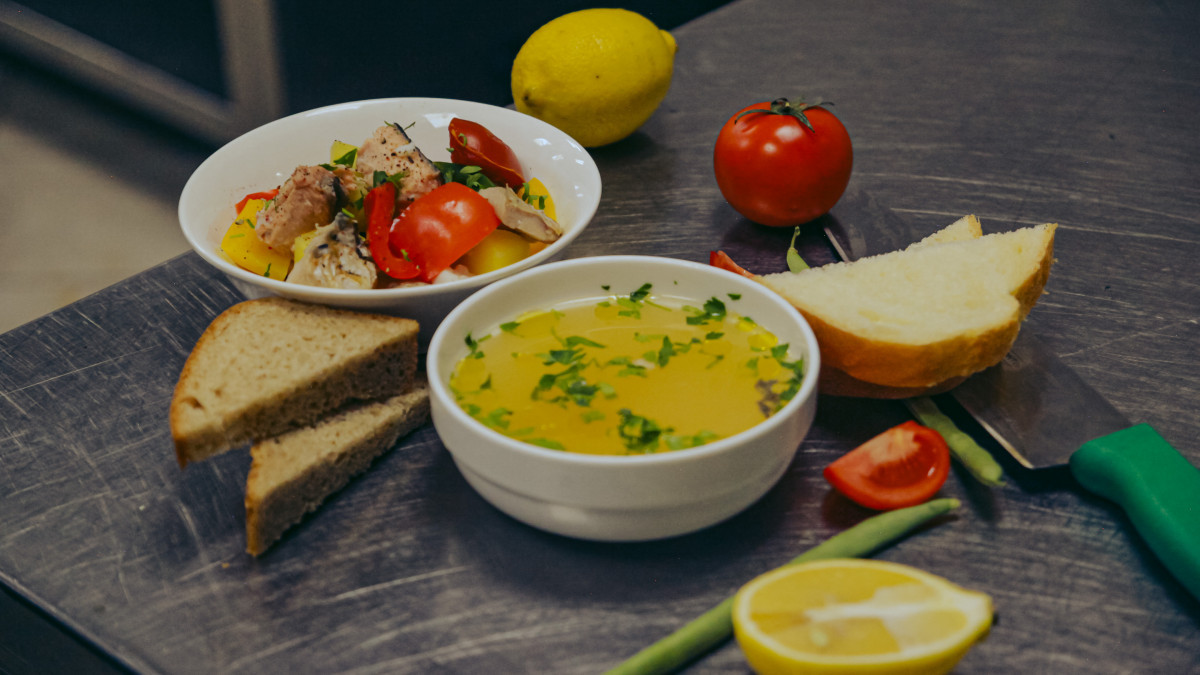  Кейіпкердің жеке мұрағатынан