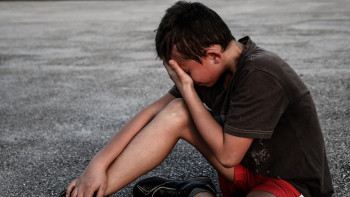 Фотография к новости: Алматыда мектепте ата-ана оқушыны ұрып, тұншықтырған. Оқу-ағарту министрлігі түсінік берді