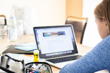 Фотография к новости: 10,9 мыңға жуық жұмыссыз онлайн оқудан өтіп, сертификат алды