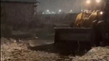 Фотография к новости: Өскеменде тұрғын үйдің ауласын су басты