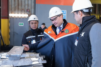 Фотография к новости: Бектенов Павлодар облысының аса ірі жүйе құраушы кәсіпорындарында болды