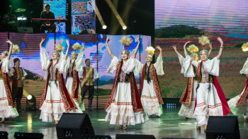 Фотография к новости: Қазақстандағы алғашқы көпұлтты «BIRLIK» ән-би ансамблінің тұсаукесері өтті