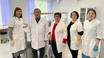 Фотография к новости: Қазақстан ғалымдары ұшақты мұзданудан қорғайтын өнімді зертханада синтездеді