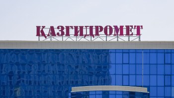 Фотография к новости: Тұман, қатты жел: Бірнеше өңірде дауылды ескерту жарияланды