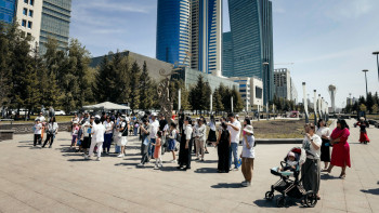 Фотография к новости: Елде қанша қыз-келіншек бар