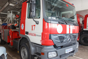 Фотография к новости: Алматыда көпқабатты тұрғын үйден өрт шықты