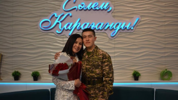 Фотография к новости: Әскердегі сарбаздар аналарына тосын сый жасады