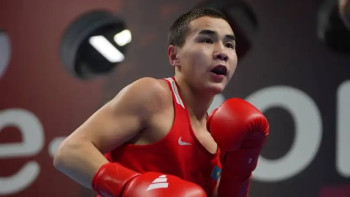 Фотография к новости: Лицензиялық турнир: Мұхамедсабыр Базарбайұлы болгариялық қарсыласқа жол берді