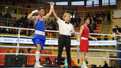 Бокс: Махмұд Сабырхан Азия чемпионатының күміс жүлдегерін жеңді